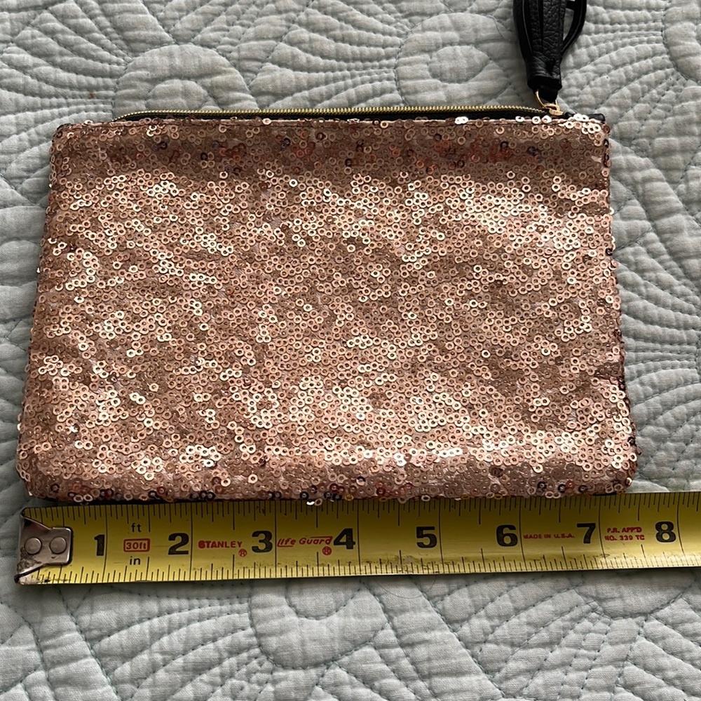 Ipsy Gold makeup bag